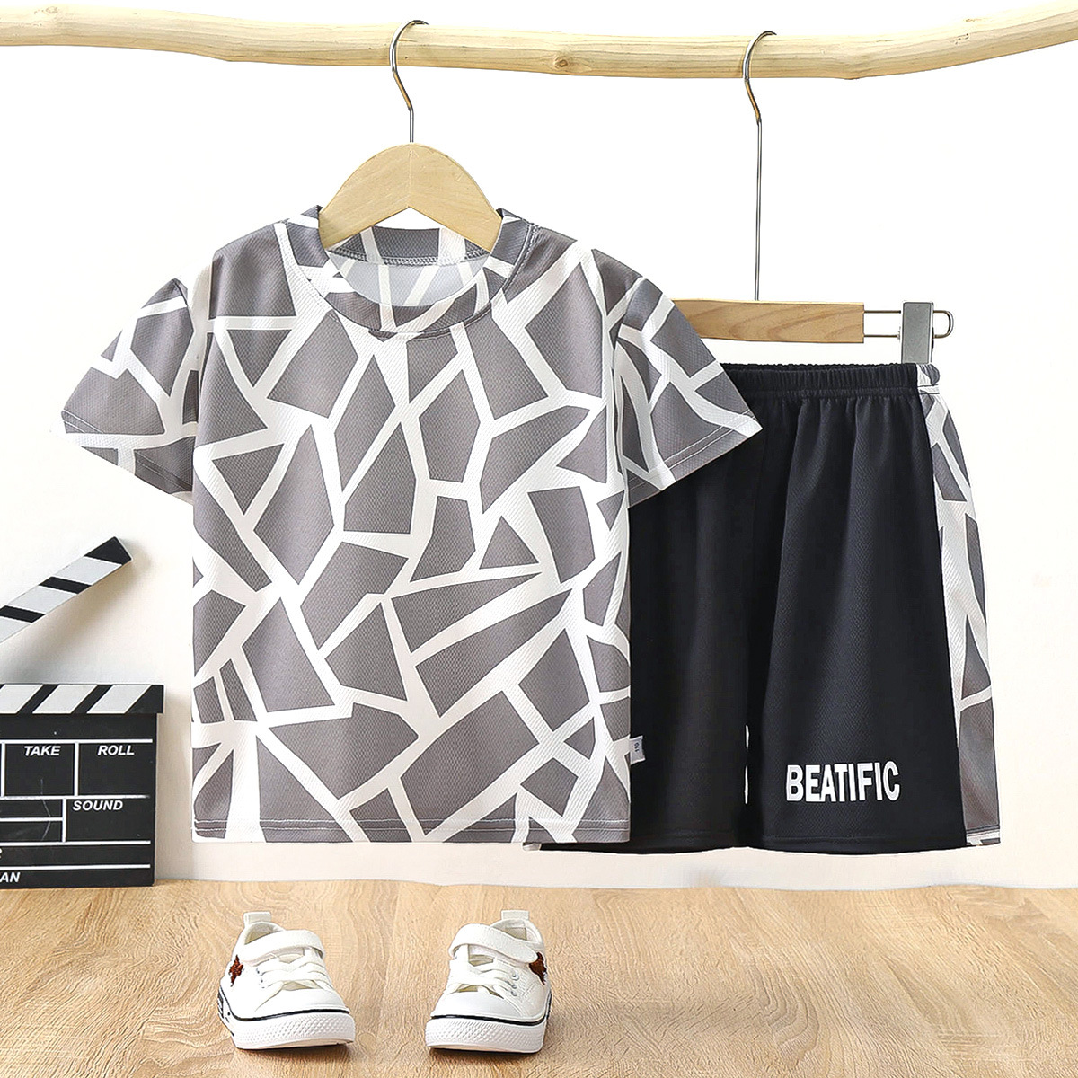 Traje de manga corta para niños 2025 verano traje para niños camiseta ropa deportiva ropa de secado rápido para niñas camiseta ropa para niños al por mayor image 3