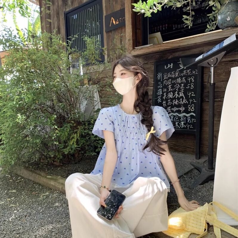 Korean-Style Sweet Red Heart-Printed Ruffled Sleeve Shirt for Petite Women, Summer Puff-Sleeve Loose Top