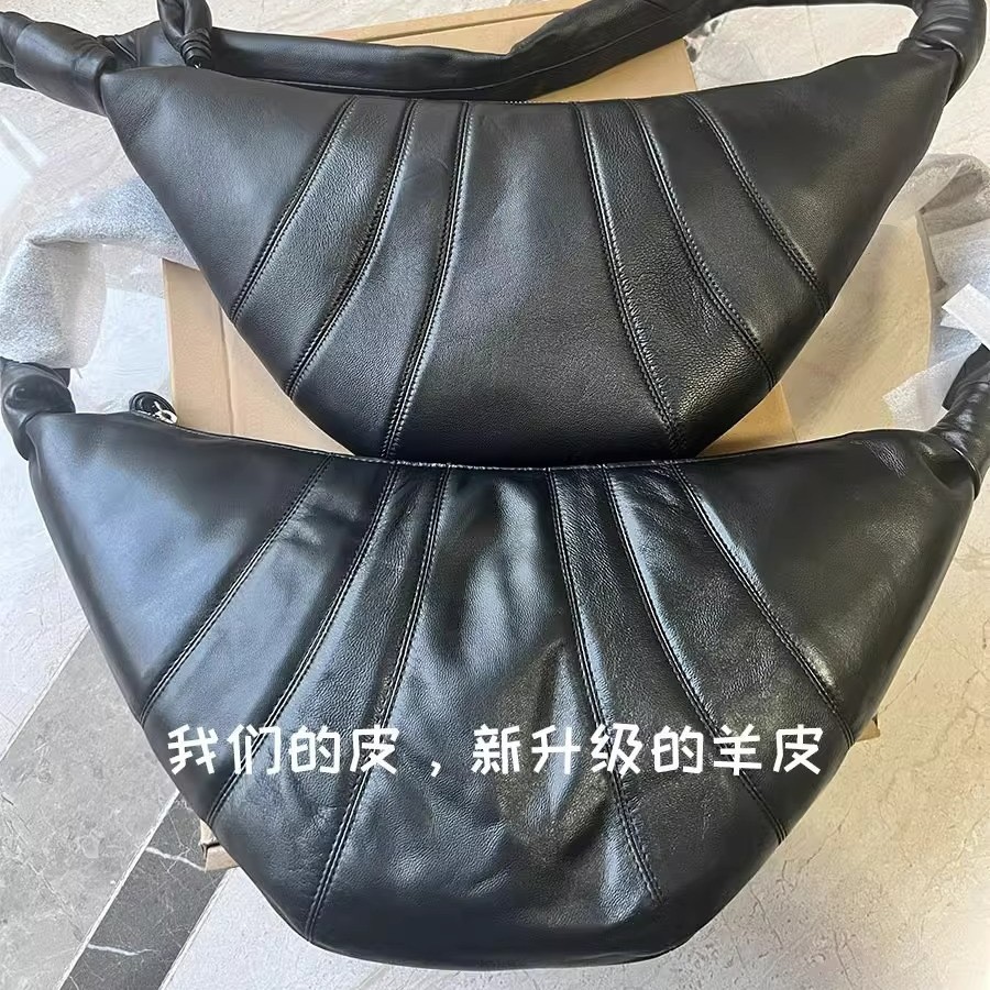 French Niche Sheepskin Croissant Bag Unisex Minimalist Shoulder Crossbody Bag Genuine Leather Underarm Dumpling Bag For Women - Thumbnail 2