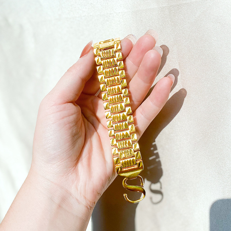 Nueva pulsera de oro arena suministro directo de fábrica boutique coche flor tanque cadena imitación oro amarillo largo tiempo no se desvanece joyería de latón Yiwu