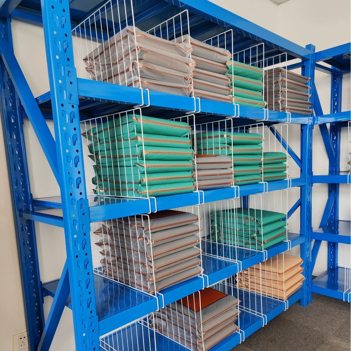 Фабрика прямых продаж полки перегородки перегородки контейнерные перегородки полки одежды перегородки перегородки сортировки сетки перегородки