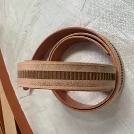 工具箱包;腰带;牛皮革