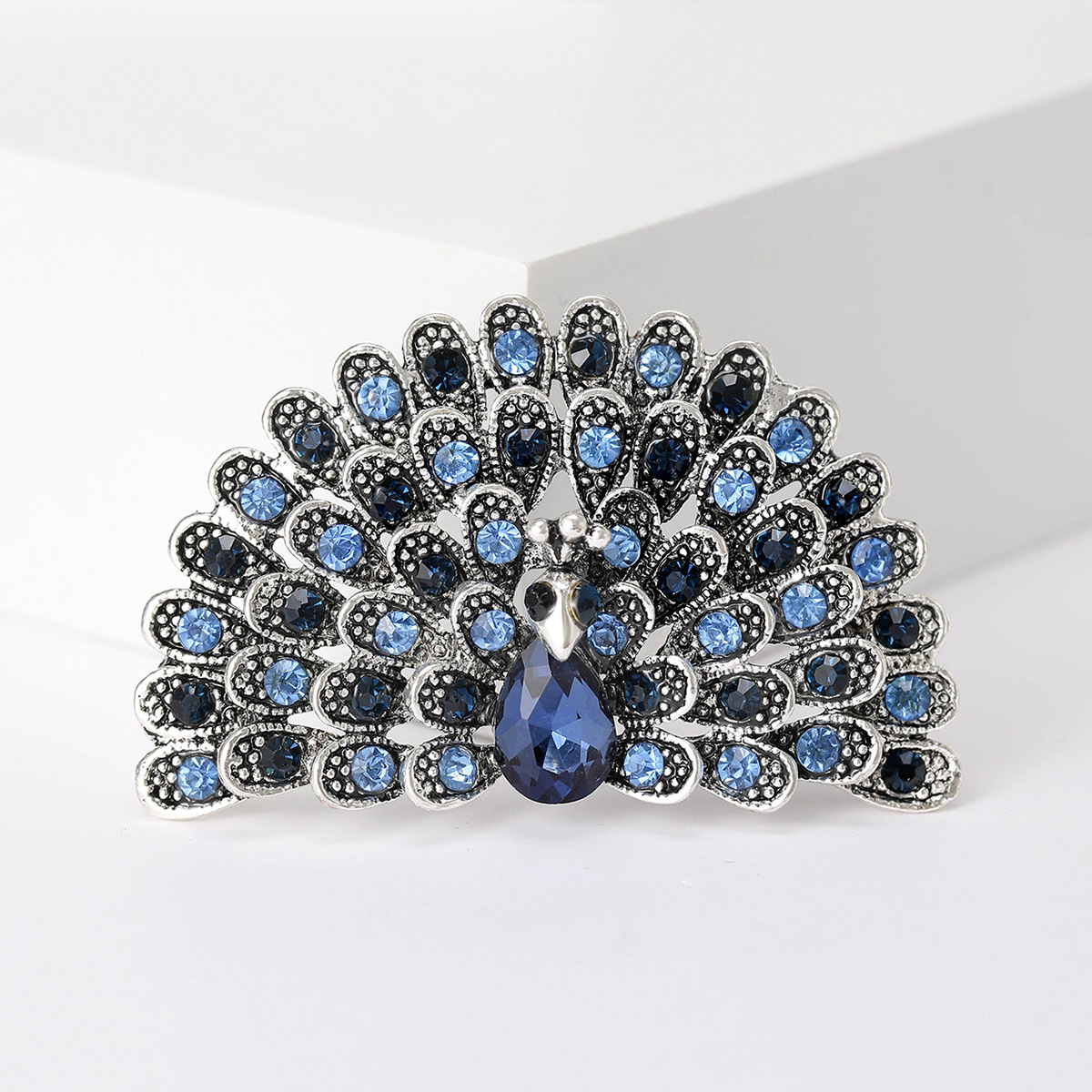 16g Weight Rhinestones Inlay Material Brooches Classification Banquet Occasion Alloy Material Peacock Pattern All Seasons Season Women's Gender Inlay Design Retro Style Retro Pin Peacock Alloy Inlay Rhinestones Women's Brooches 19