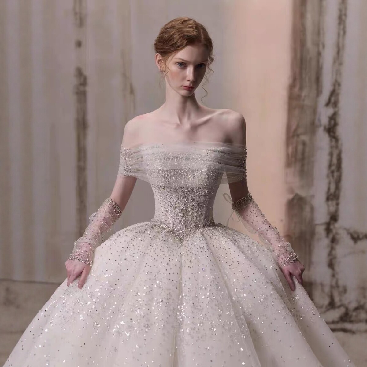 One-Shoulder Heavy Embellished Rhinestone Wedding Dress 2025 New Style Court-Style Long Train Bridal Gown with a High-End Feel