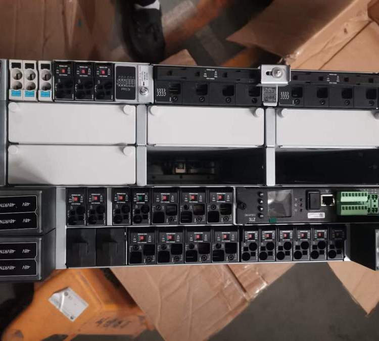 中兴ZXDU98 B601嵌入式电源 DC48v300A交转直机房通信电源