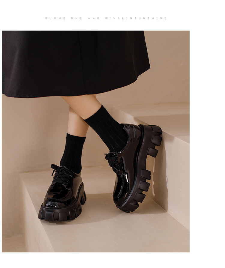 Mocassini donna stile britannico con zeppa in pelle_voghion.com