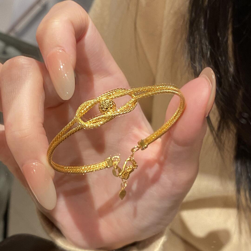 [Interlocking] Golden Crushed Ice Ice Ball Rope Bracelet Women's Niche Design Accessible Luxury Retro High-End Hand Jewelry
