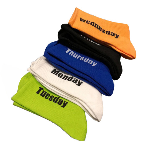 Foreign trade cross-border couple letter week socks wholesale student socks spring and summer basketball sports socks men's mid-calf socks