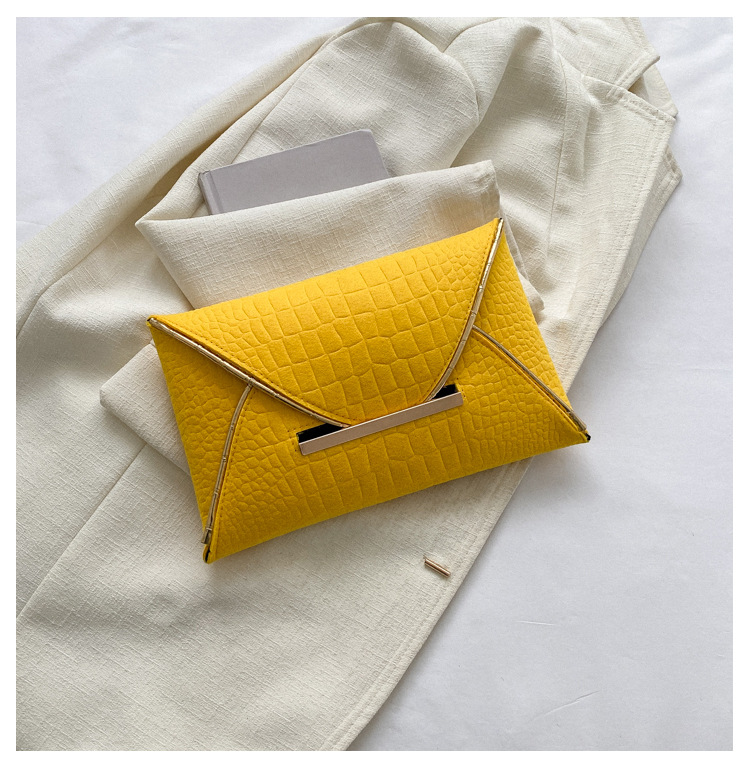 Foreign trade trend new envelope bag 2023 spring contrast color personalized clutch bag fashion simple foreign style women's bag_voghion.com