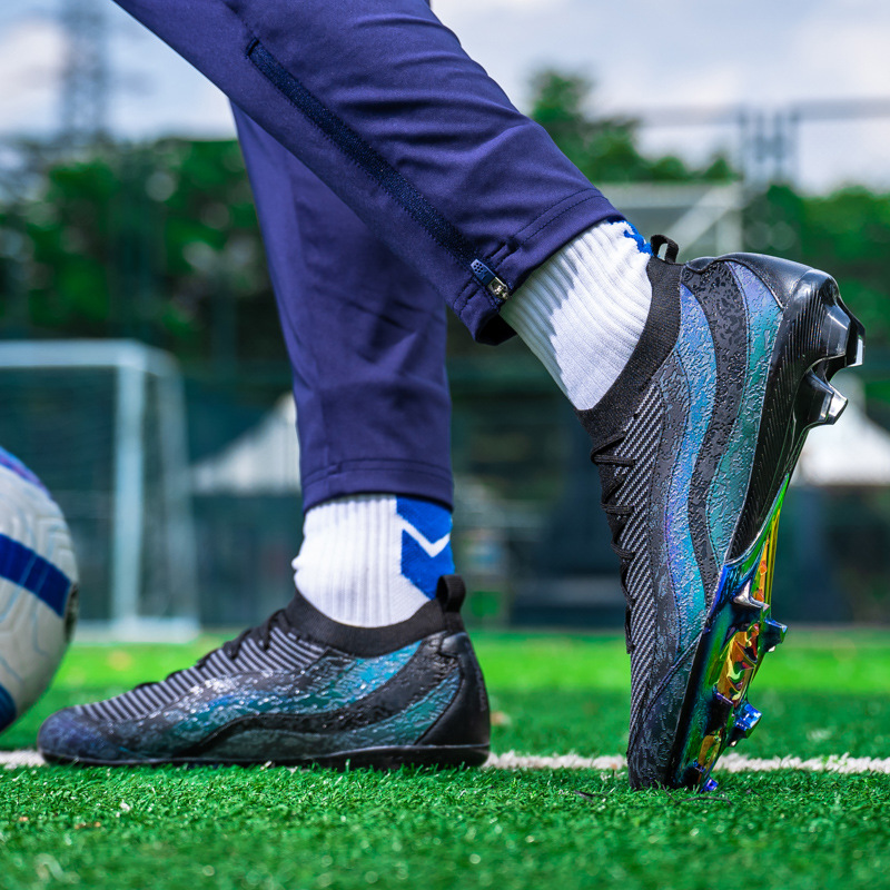 Professional Soccer Shoes With Studs And Electroplated Soles Unisex_voghion.com