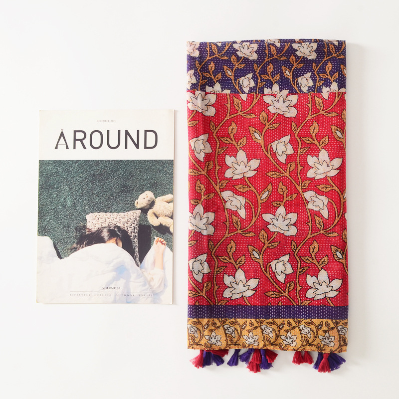 Viajes étnicos retro Toalla de playa a prueba de sol Mujer Yunnan Lijiang Viajes al aire libre a prueba de sol chal largo borla bufanda