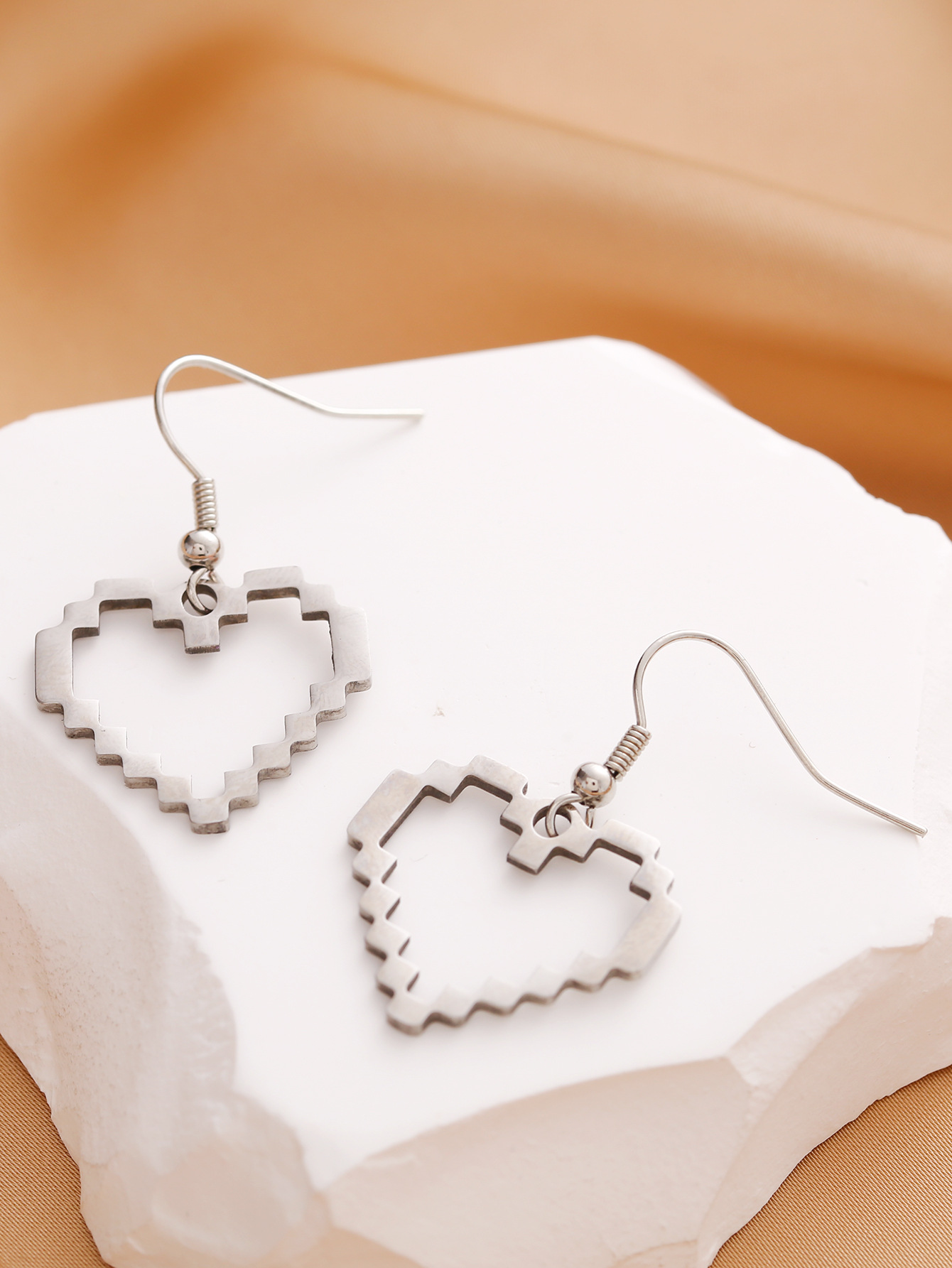 Cross-border best-selling heart-shaped earrings, pendants, diy handcrafted hollowed-out ear hooks, ear accessories in stock, stainless steel pic 4