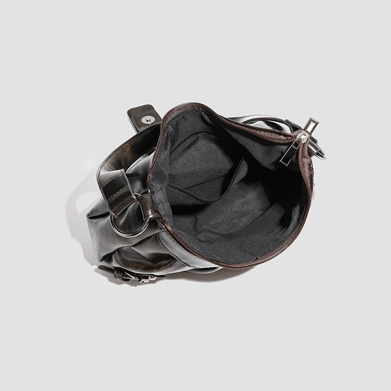 Demi-season Shoulder Bag, Small Underarm One-Shoulder Bag, Punk Style, PU Leather, 17×6.3×10.1 cm