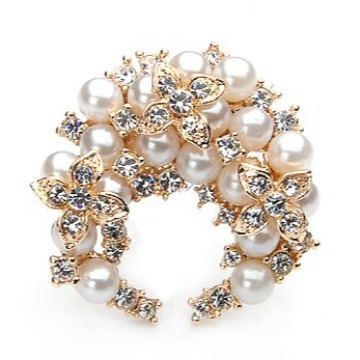 European and American Pearl Flower Water Diamond Brooch, Flower Ring Boutonnière Accessory, Fashion Accessory