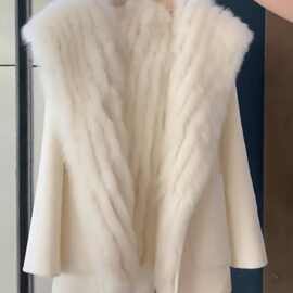 设计感气质减龄仿狐狸毛拼接皮草毛呢外套女秋冬新款毛毛大衣