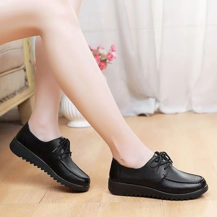 Zapatos de trabajo zapatos de madre antideslizantes negros para mujer, zapatos de cocina para el trabajo, cómodos zapatos de mujer planos impermeables para ancianos image 5
