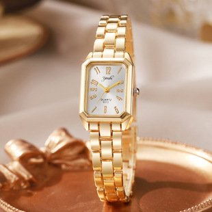 �羳����r��Ůʿ�ֱ�Ů��ʽ�̄����e�W���hС�����Ůʿ������