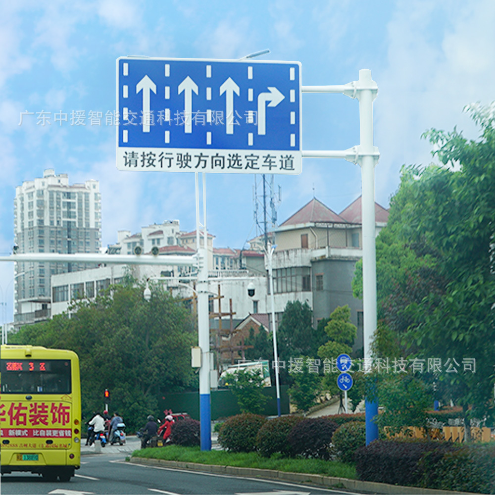 道路交通标识杆F型标志杆 双悬臂 框架信号灯杆件 八角杆件