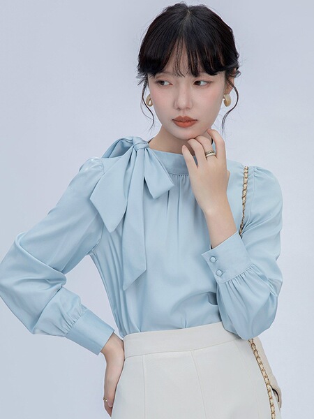Spring professional shirt with bow