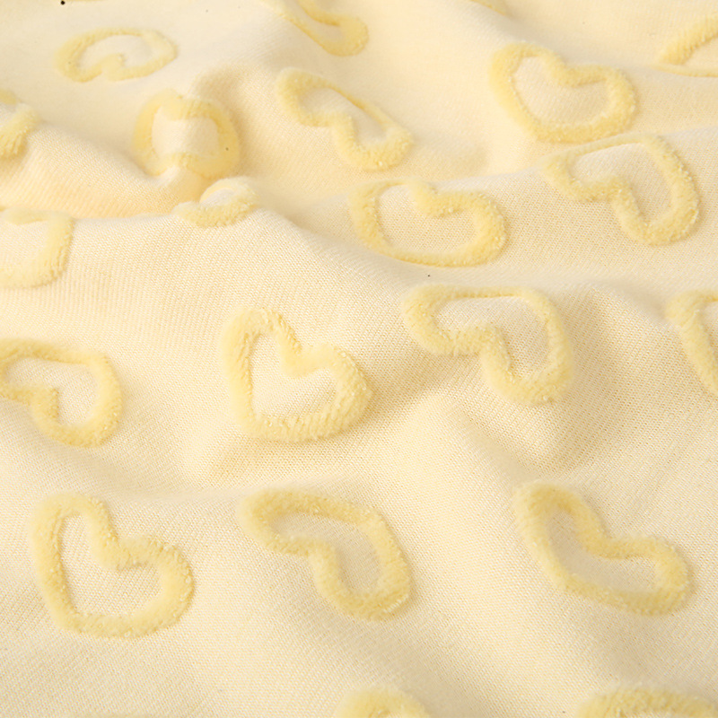 鹅黄色爱心花纹提花布料卡通婴童服饰天鹅绒面料提花天鹅绒面料