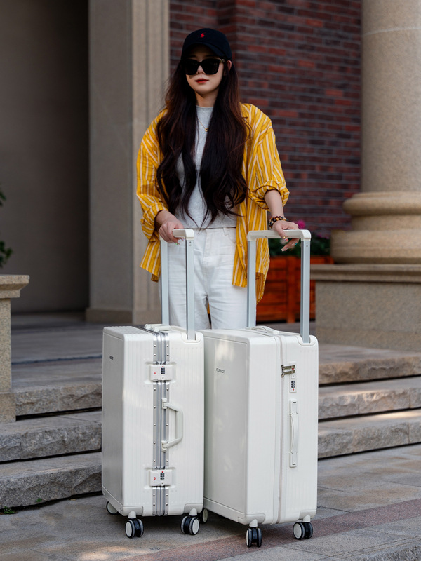 ハイエンドアルミフレーム超軽量搭乗ワイドトロリーケース大容量ビジネス男性と女性旅行無地パスワードスーツケース|undefined