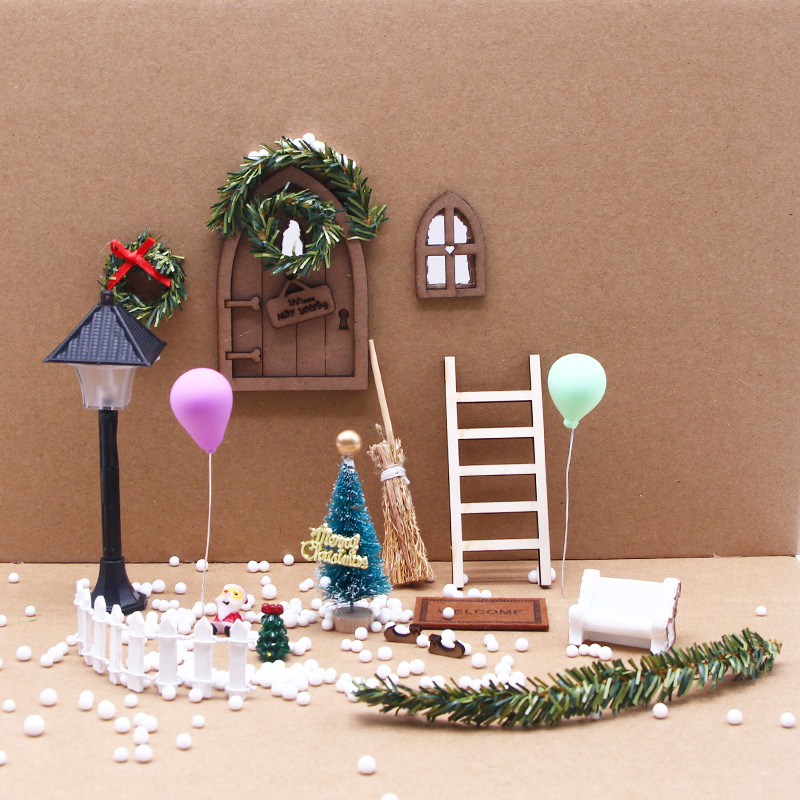 18 Dollhouse Mini Courtyard Christmas Decorative Sets Miniature scene BJD simulation model