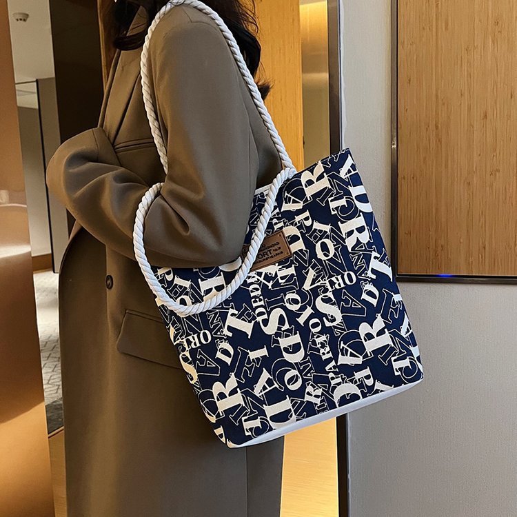 Factory Cheap Handbag Casual All-match Letter Shoulder Bag ins Japanese and Korean Style Simple Tote Bag Student Bag Trendy Factory Cheap Handbag Casual All-match Letter Shoulder Bag ins Japanese and Korean Style Simple Tote Bag Student Bag Trendy