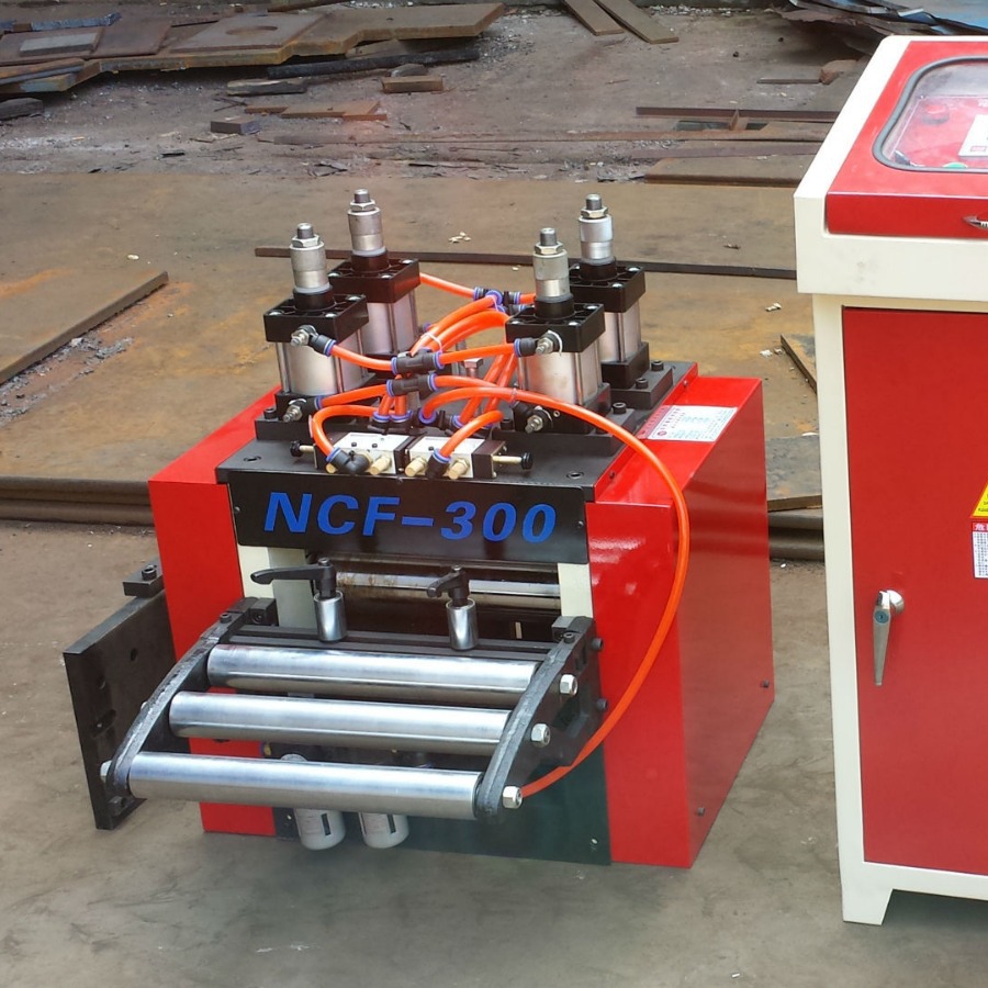 供应东莞 自动送料装置 送料机厚板  厚板四轮送料机厚度6.0内