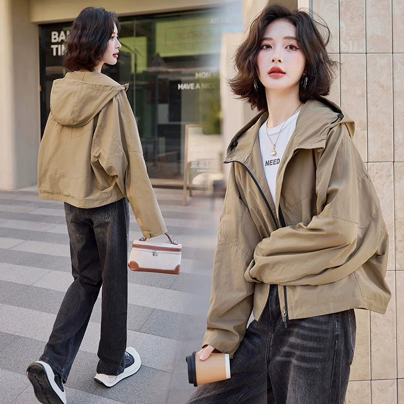 Штурмовая куртка женщина 2024 осень новая капюшон с капюшоном