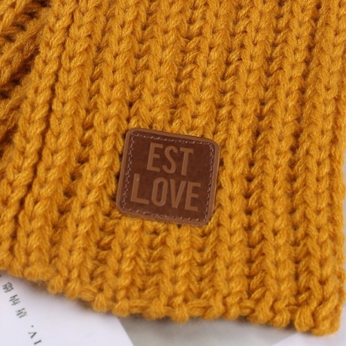 Children's Labelled Knitted Scarf, Boys' and Girls' Fashion Solid Color Parent-Child Trendy Autumn/Winter Kids' Warm Neck Wrap