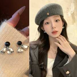 清冷感法式波点蝴蝶结耳环女独特漂亮耳饰高级感轻奢耳钉巨好看