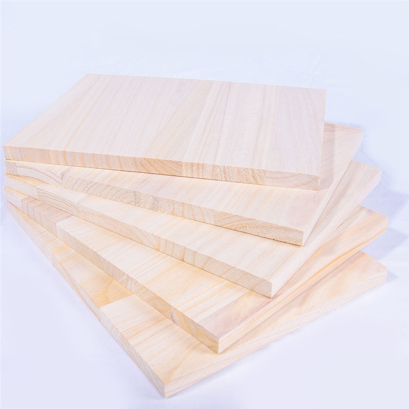 Boardwood Kicking Board Martial Arts Breaking Board Karate Grading Board 0.6cm Solid Wood Board Material with Strong Bending Resistance