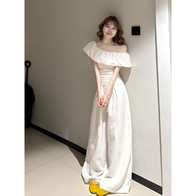 白色露肩一字肩上衣短袖t恤女2025新款甜美bm设计感纯欲风花苞领|undefined
