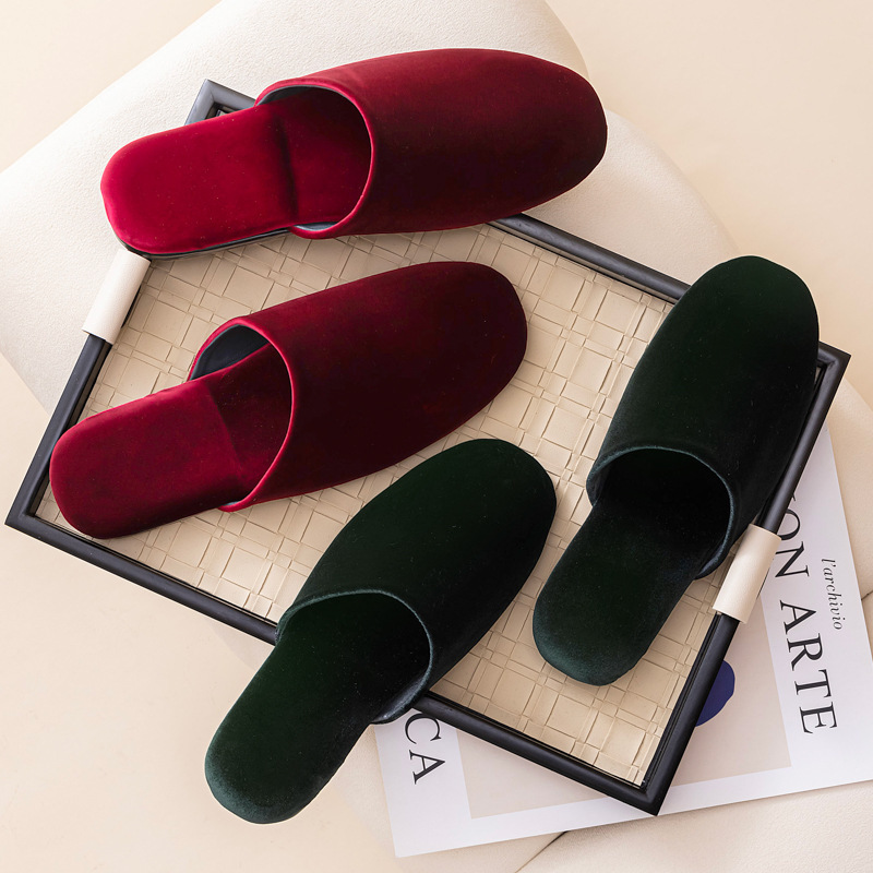 Women's Closed-Toe Slippers, High-End Velvet Slippers, Stylish and Elegant Home Wear Slippers, Comfortable and Silent Outdoor Slippers for Couples, Men's Women's Closed-Toe Slippers, High-End Velvet Slippers, Stylish and Elegant Home Wear Slippers, Comfortable and Silent Outdoor Slippers for Couples, Men's