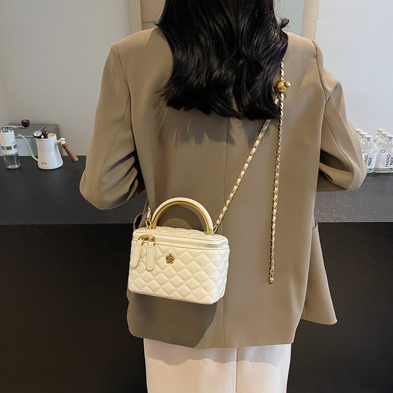 新しいハンドバッグ女性の 2025 春菱形チェーンミニバケットバッグクロスボディバッグファッショナブルで多用途なスタイル|undefined