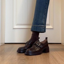 ~�͹�Ƥ����ژ���ЬŮ���sͨ�ڴָ�һ�_��Ӣ���LСƤЬ�Ӽӽq