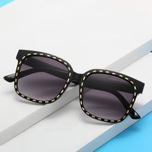 21新款时尚太阳镜欧美潮流男女士时尚个性方框墨镜海洋色太阳眼镜
