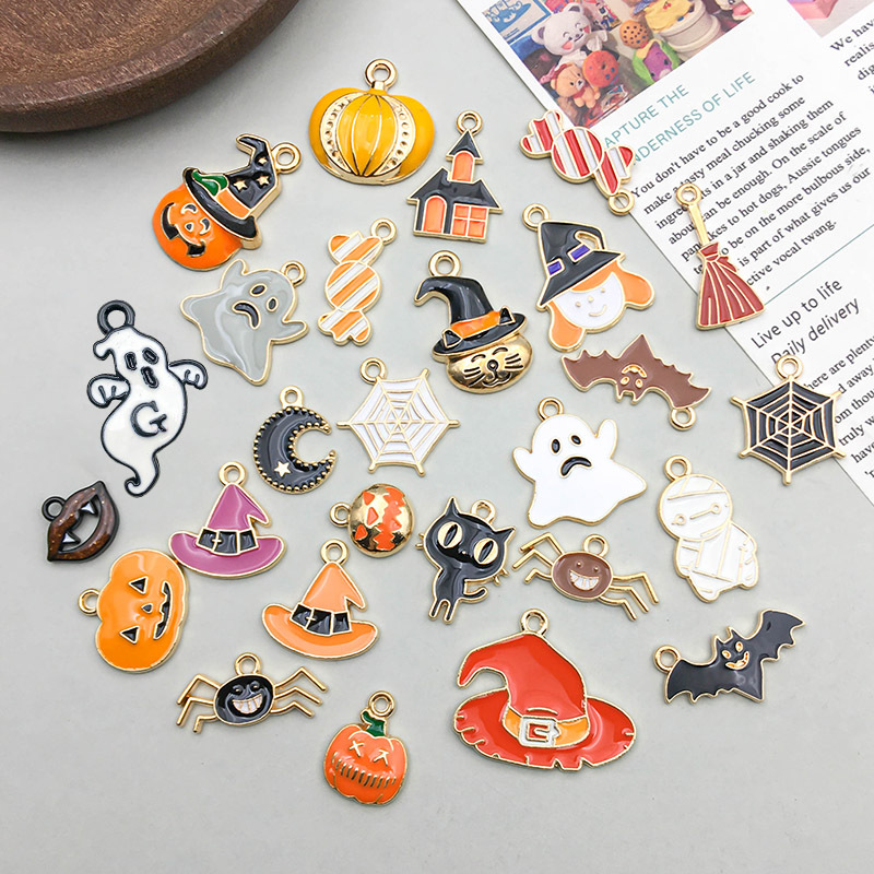 4g Weight Pendant Jewelry Making Type 12*16mm, 15 * 19mm, 16*24mm Jewelry Making Size DIY Jewelry Accessories Classification 27 Models Per Model 1, 27/Pack Quantity Zinc alloy Material Halloween Festival Pumpkin, Cat, Candy Pattern Enamel Design Cartoon Style Style 27 Models Per Model 1, 27/Pack 12*16mm 15 * 19mm 16*24mm Zinc Alloy Pumpkin Cat Candy Pendant 7