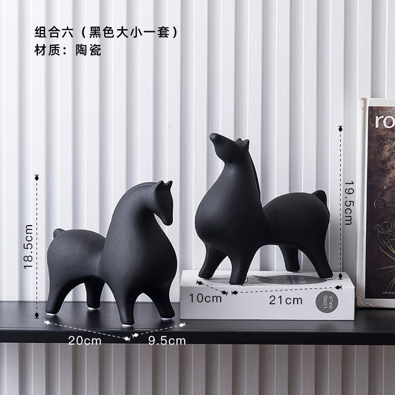 リビングルームの置物は軽くて豪華で高級な雰囲気のお酒棚の装飾品です。