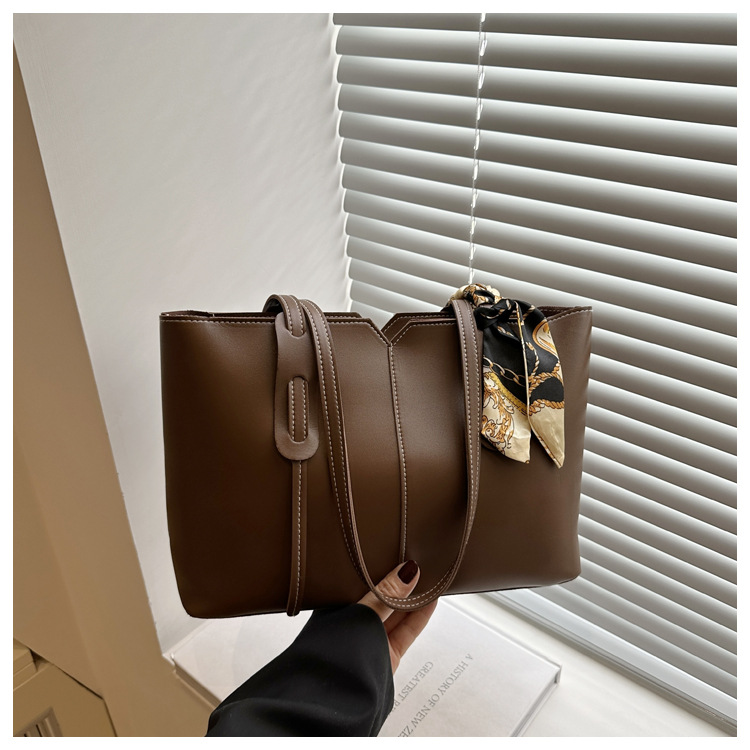 Bolso Tote de Hombro para Mujer de PU Gran Capacidad con Cremallera para Uso Diario image 8