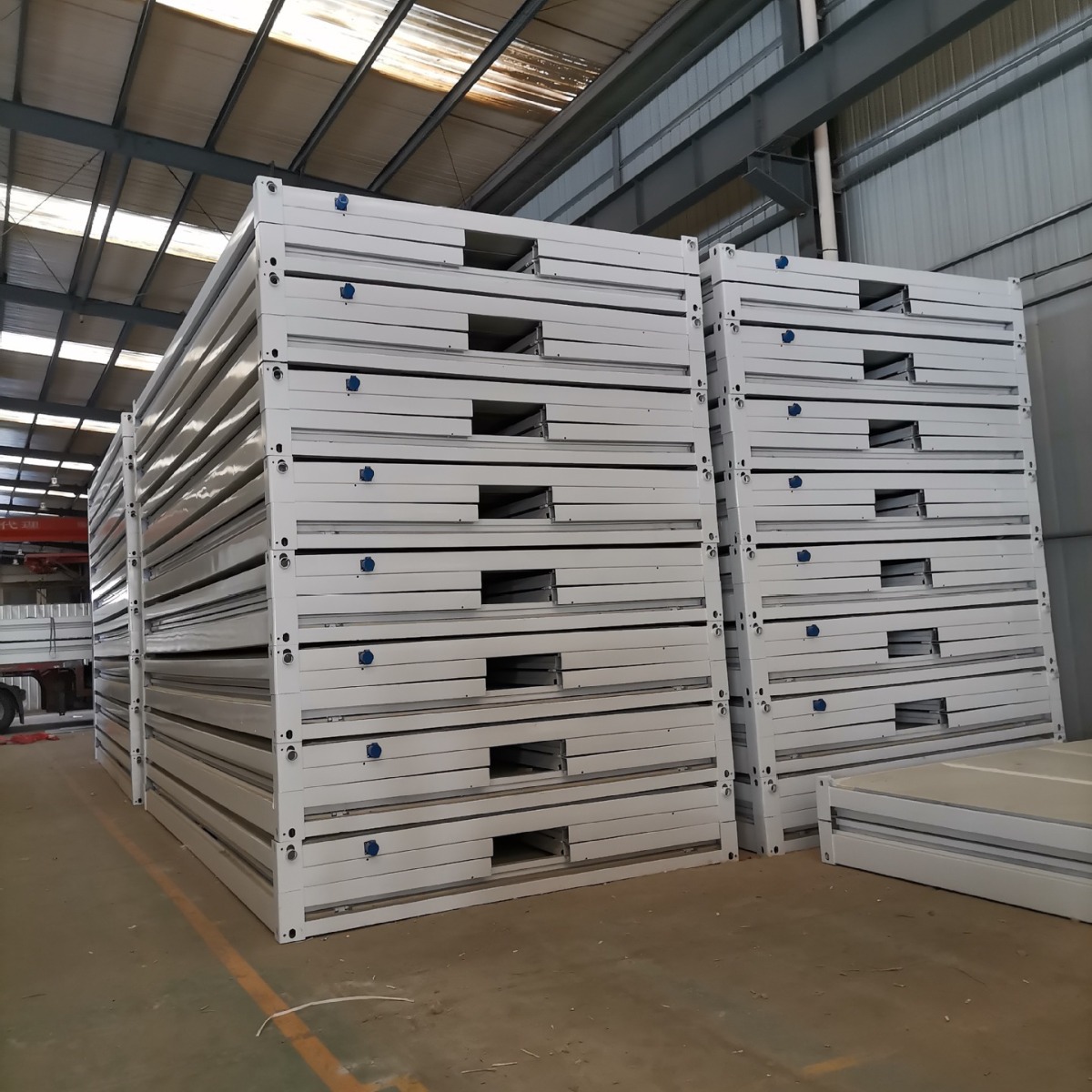 集装箱移动房住人专用房屋办公室快拼箱活动板房工地临时宿舍板房