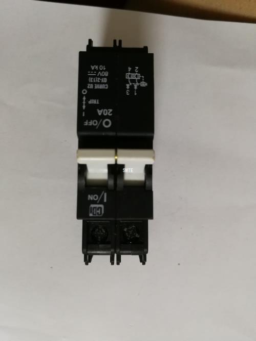 QY (13)-DM-U2-20A-B0请联系客服再下单