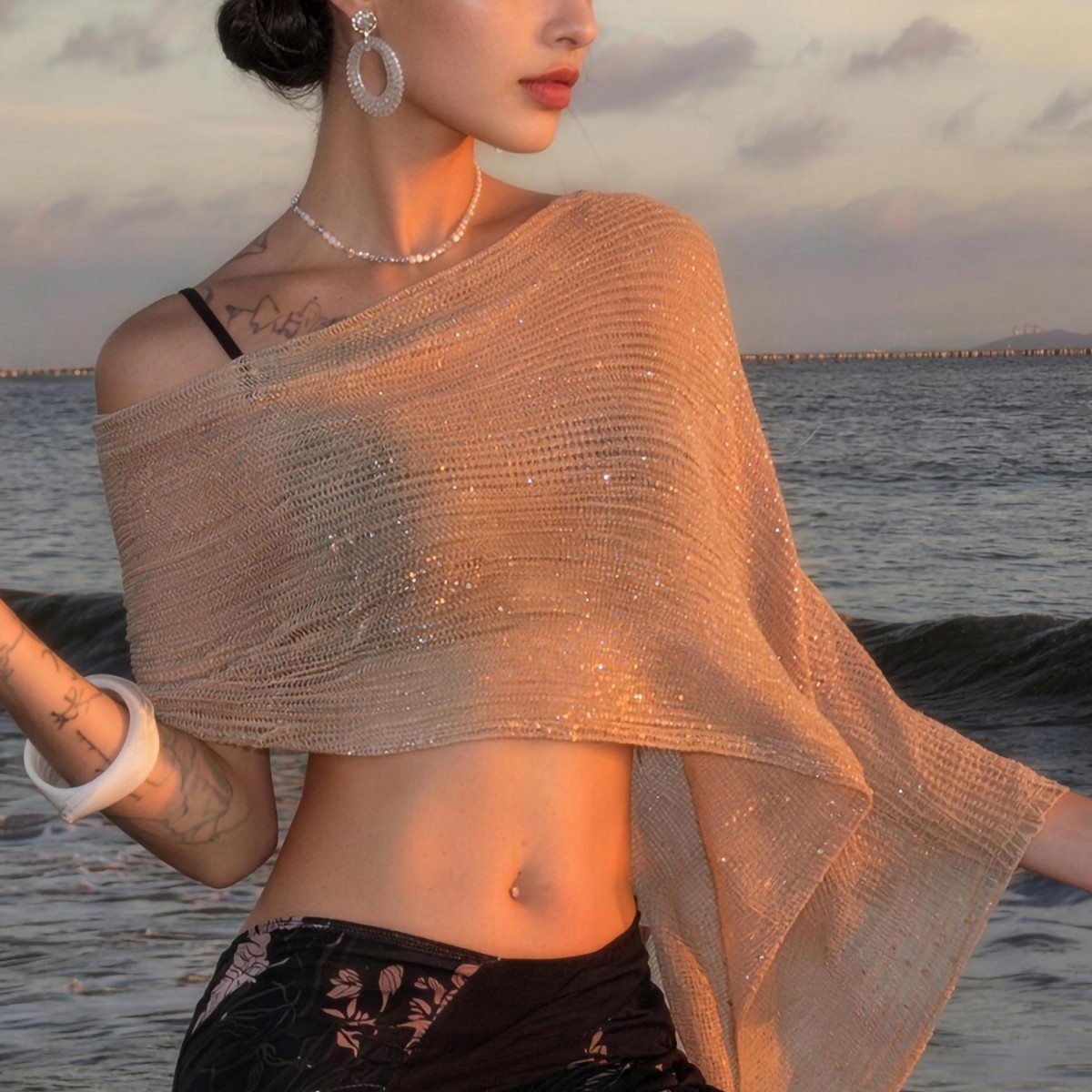 Khaki gold hollow-out knitted sunscreen shawl for women, summer vacation style, travel swimsuit outerwear, one-shoulder cape, new product