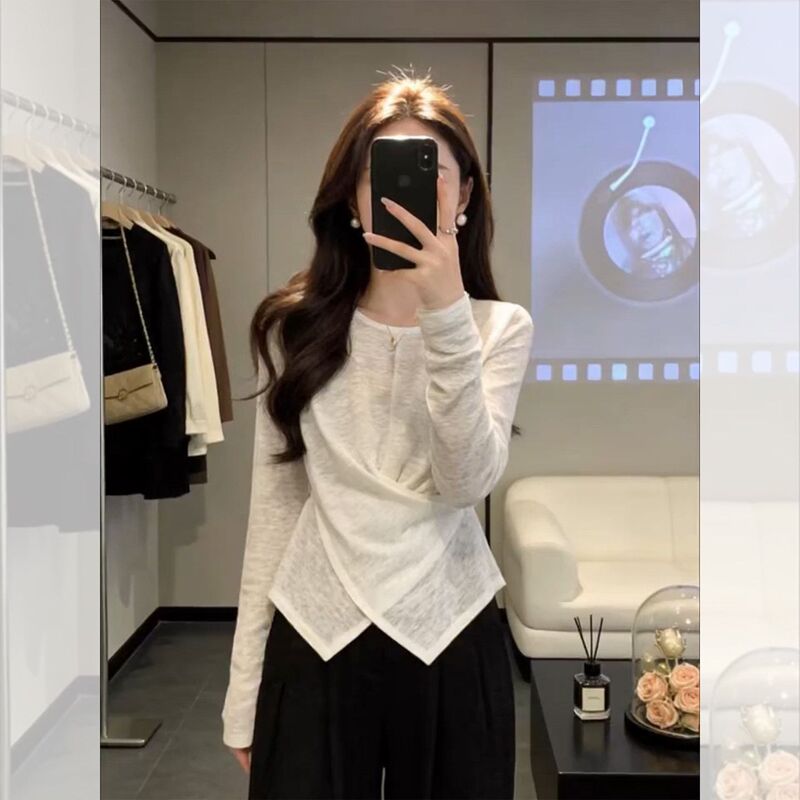 Korean Chic Irregular White Long-Sleeve T-Shirt for Women, Spring/Summer Design, Unique and Beautiful with Slit Details Korean Chic Irregular White Long-Sleeve T-Shirt for Women, Spring/Summer Design, Unique and Beautiful with Slit Details