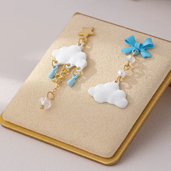 European and American Cross-Border French-Style Retro Cute Girl Tassel Bow Earrings, Unique Sweet Cloud Asymmetric Ear Studs