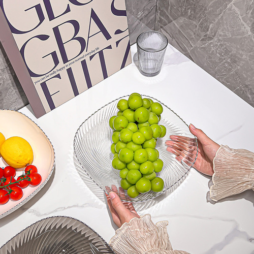One piece drop shipping light luxury style transparent fruit plate plastic fruit plate home living room coffee table snacks candy plate high appearance