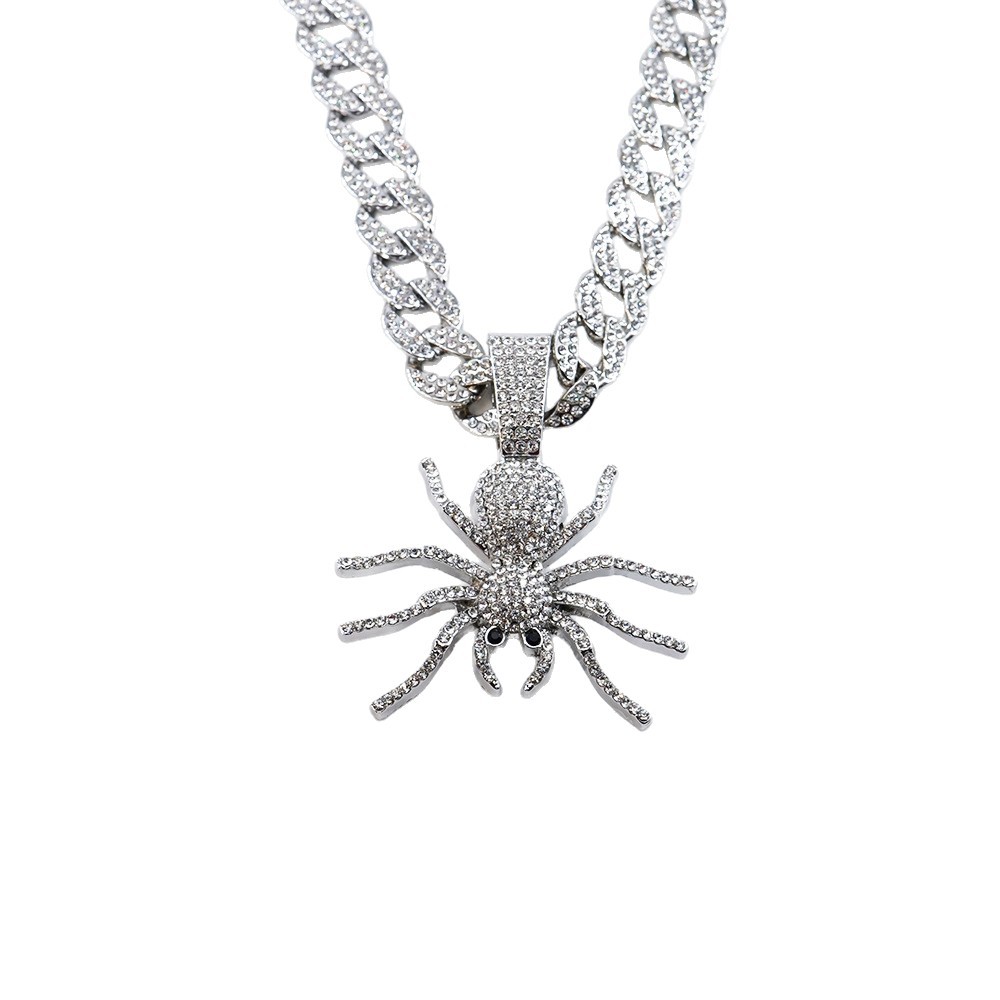 Nuevos productos transfronterizos europeos y estadounidenses colgantes de araña de diamante de oro colgantes de moda personalidad cubana collar de hombre
