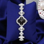 工厂直销四叶草手链表女新款精致超薄手链式女表scottie手表9695