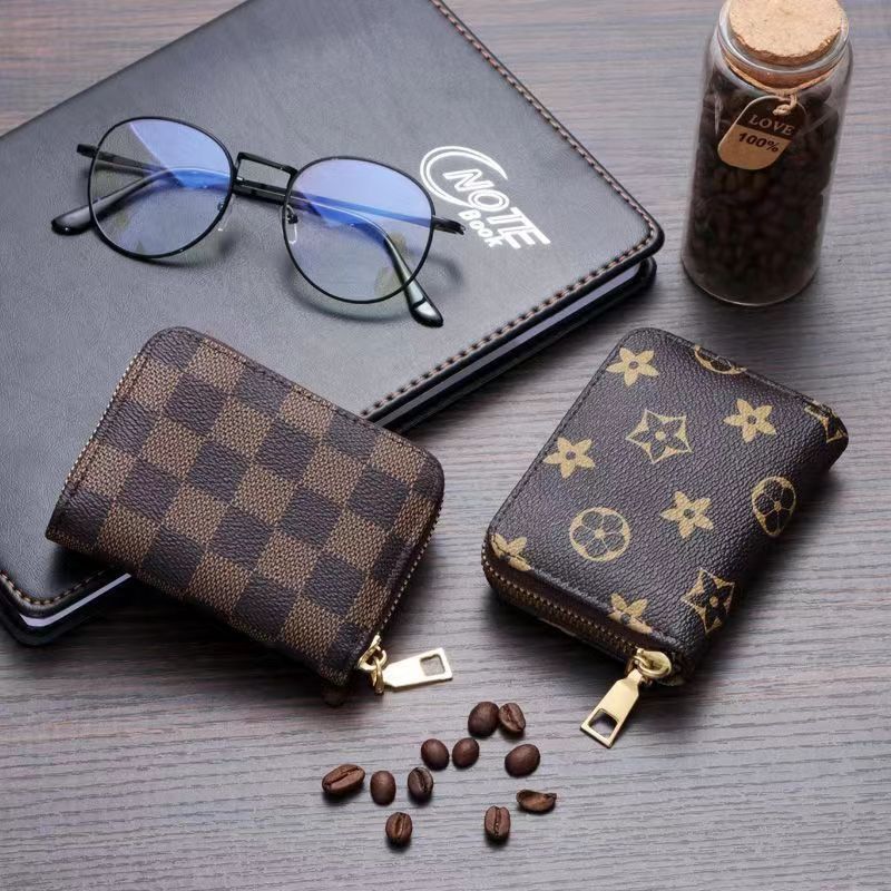Anti-Degaussing Card Holder for Women 2025 New Retro Exquisite High-End Large-Capacity Bank Card Holder Driver's License Zipper Bag