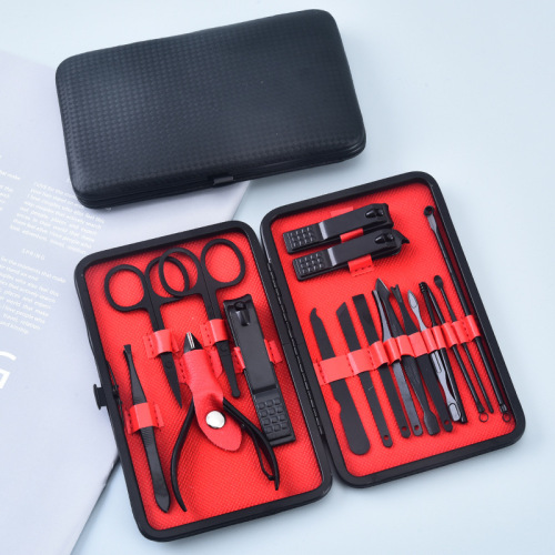 Wholesale beauty tools beauty set stainless steel nail clipper nail clipper set black nail clipper 18 piece set